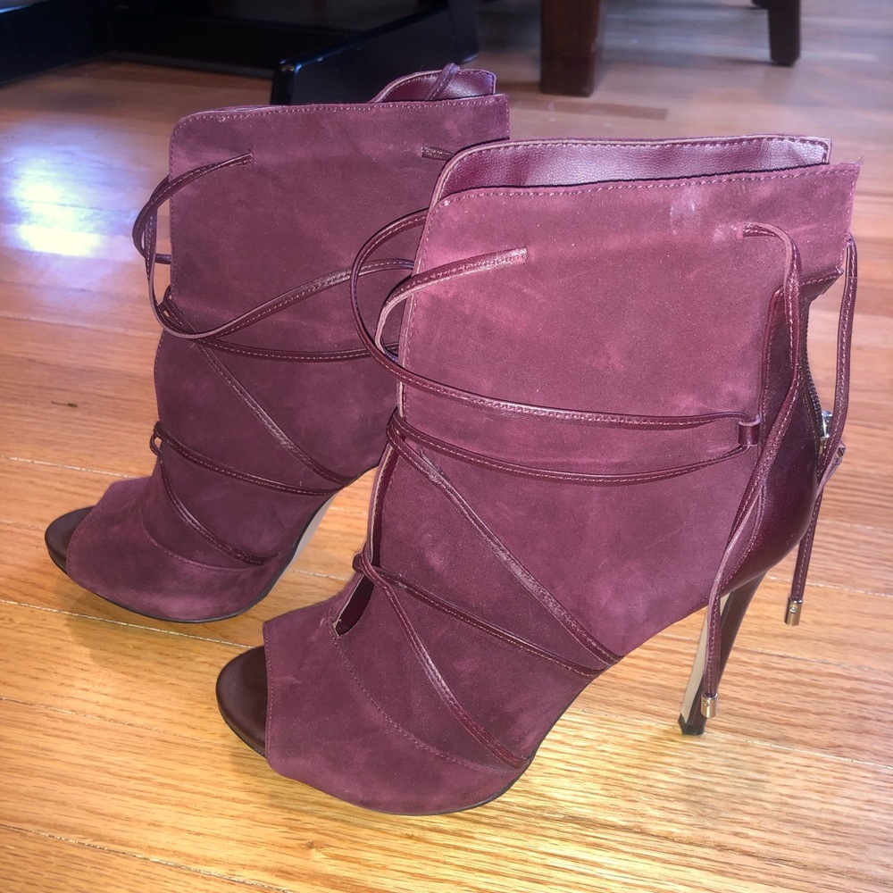 MAGENTA GUESS HEEL